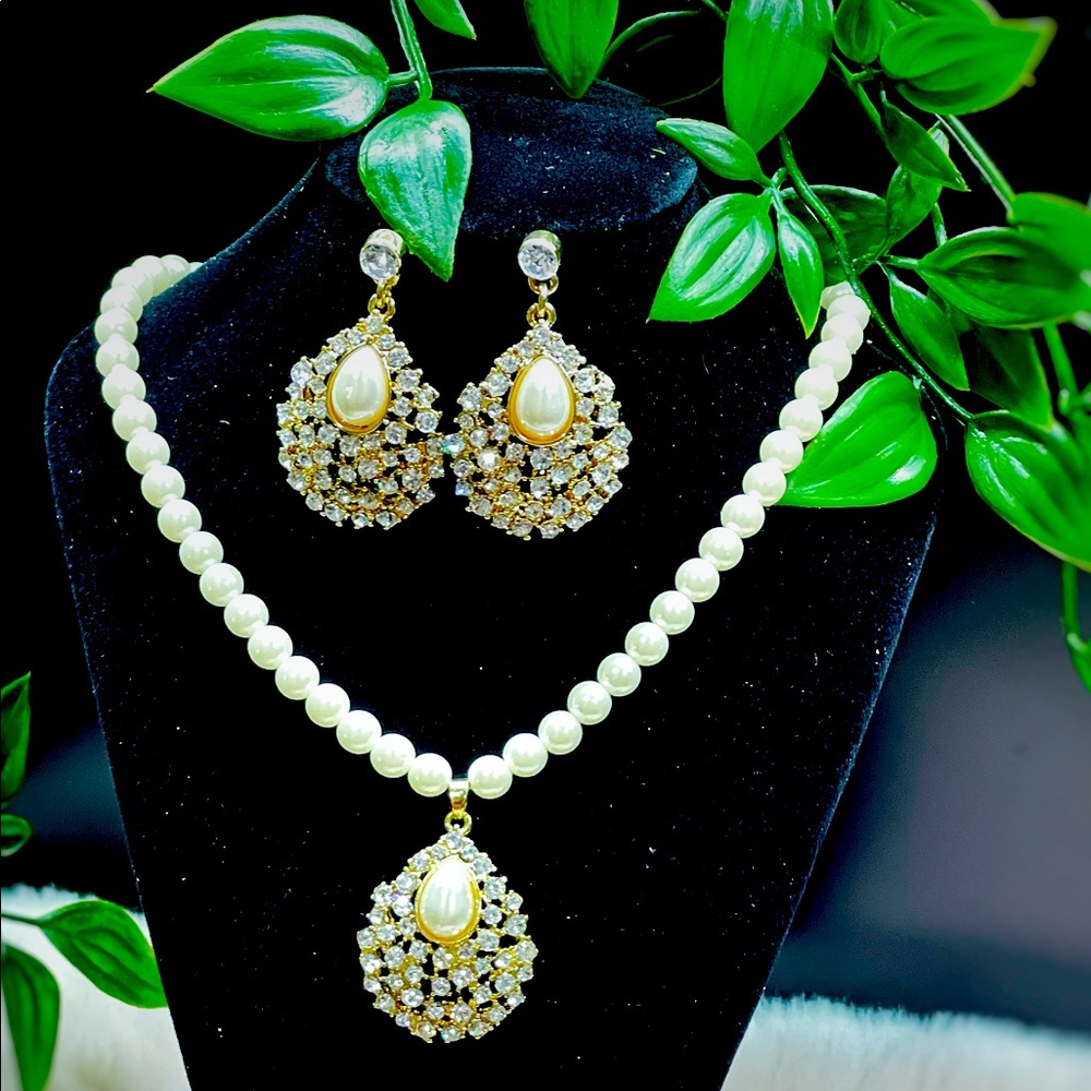 Pearl set